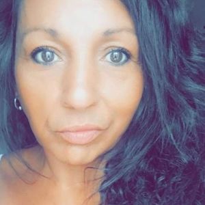 Meet your Posher, Leticia